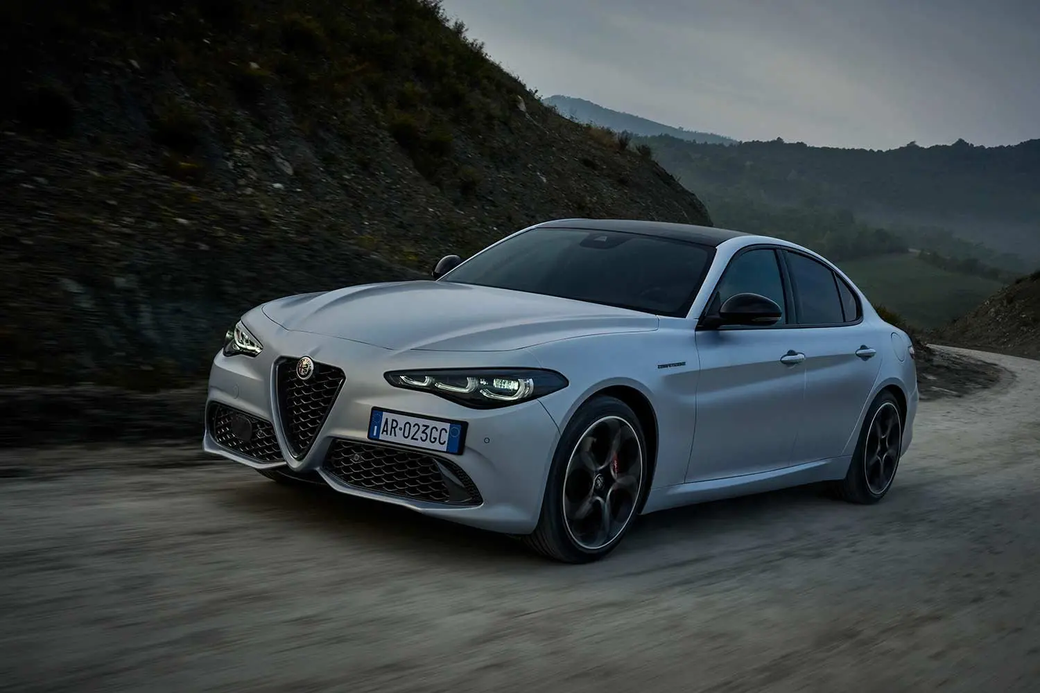 Alfa Romeo Giulia Giulia 2.0 Competizione AWD 5