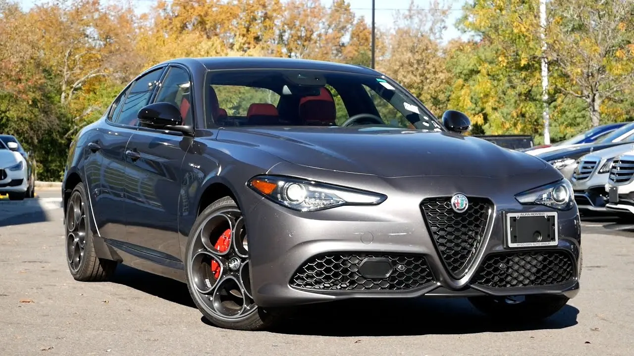 Alfa Romeo Giulia Giulia 2.0 Turbo AWD Veloce 1