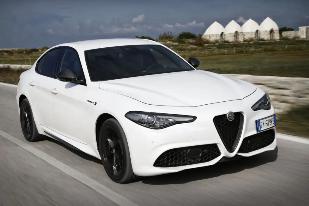 Alfa Romeo Giulia Giulia 2.0 Turbo Sprint 1