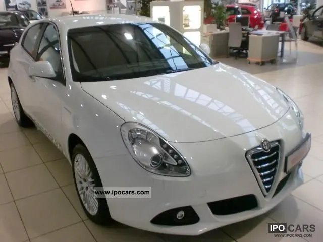 Alfa Romeo Giulietta Giulietta 1.4 TB MultiAir Distinctive TCT 4