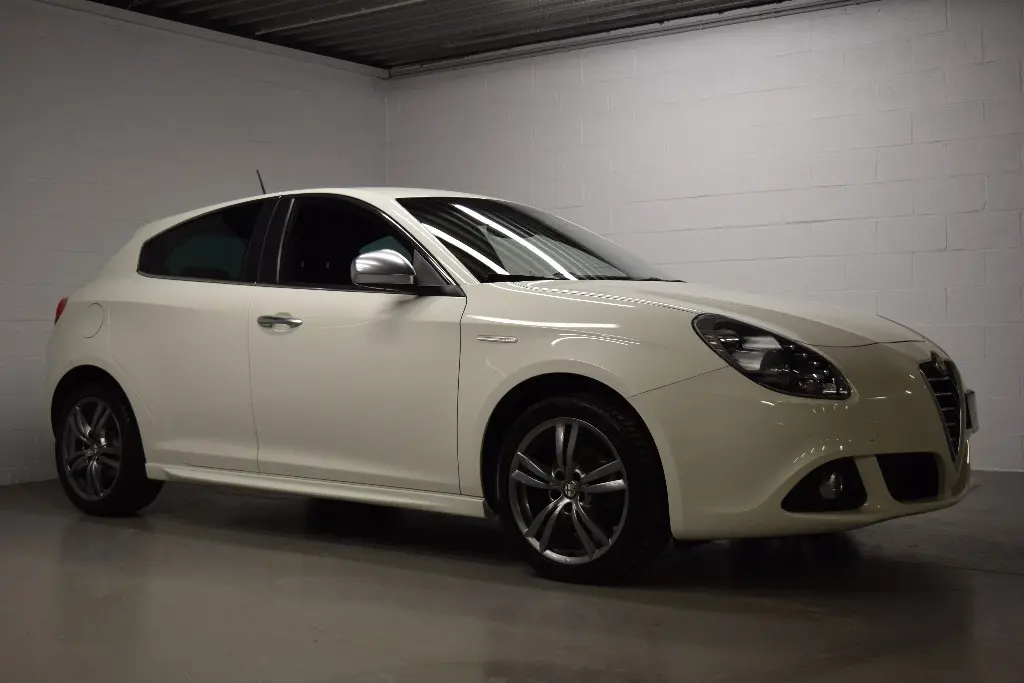Alfa Romeo Giulietta Giulietta 1.6 JTD Distinctive 4