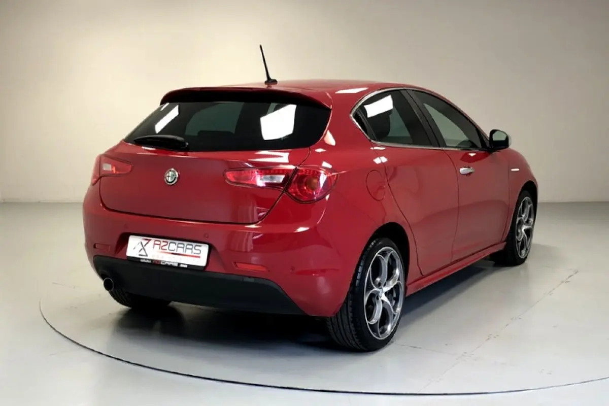Alfa Romeo Giulietta Giulietta 1.6 JTD Distinctive 6