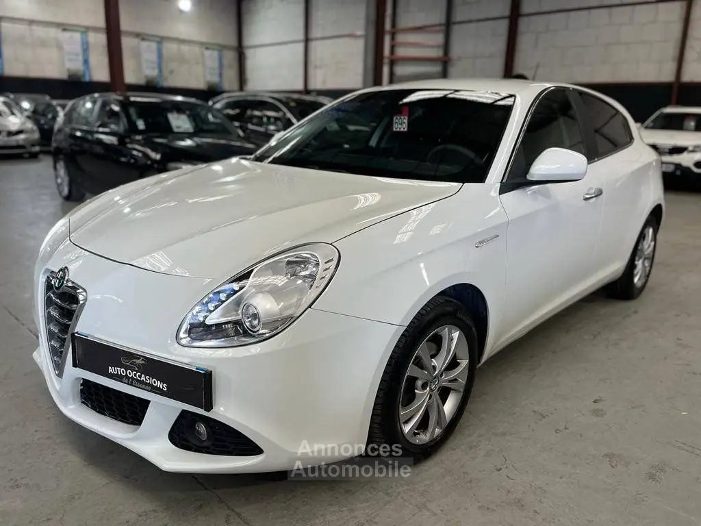 Alfa Romeo Giulietta Giulietta 1.6 JTDM-2 Start&Stop Progression 6