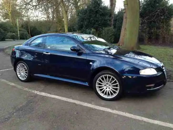 Alfa Romeo GT GT 1.9 JTD 16V Q2 5