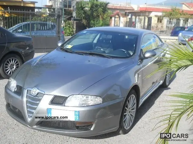 Alfa Romeo GT GT 2.0 JTS Distinctive 3