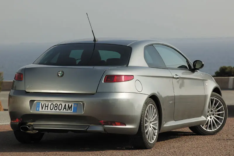 Alfa Romeo GT GT 2.0 JTS Distinctive 6