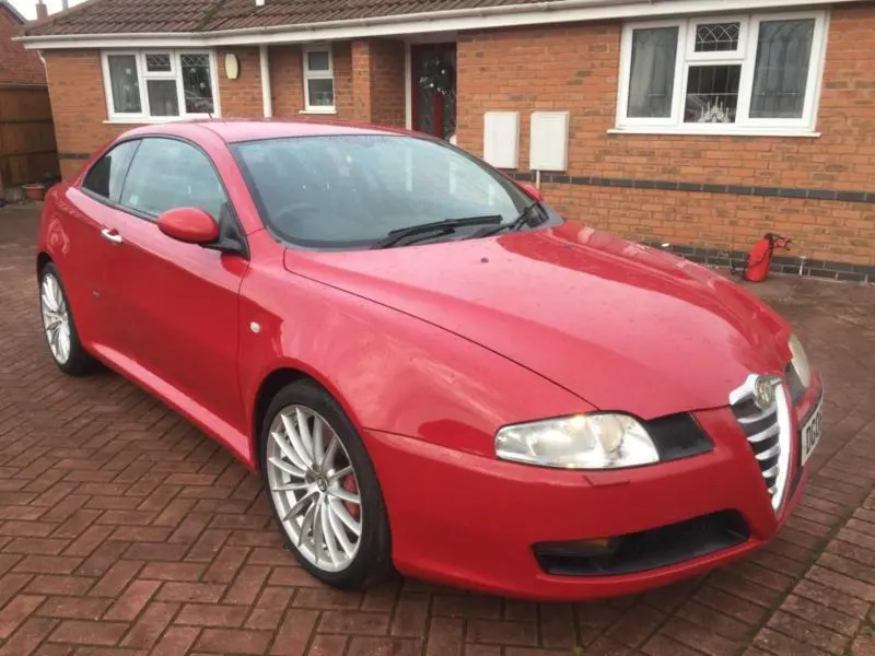 Alfa Romeo GT GT 3.2 V6 24V Distinctive 2