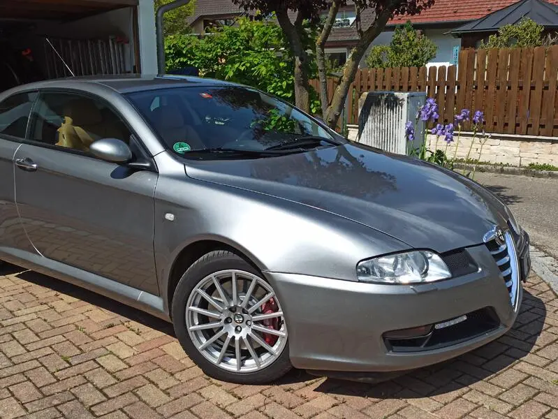 Alfa Romeo GT GT 3.2 V6 24V Distinctive 3