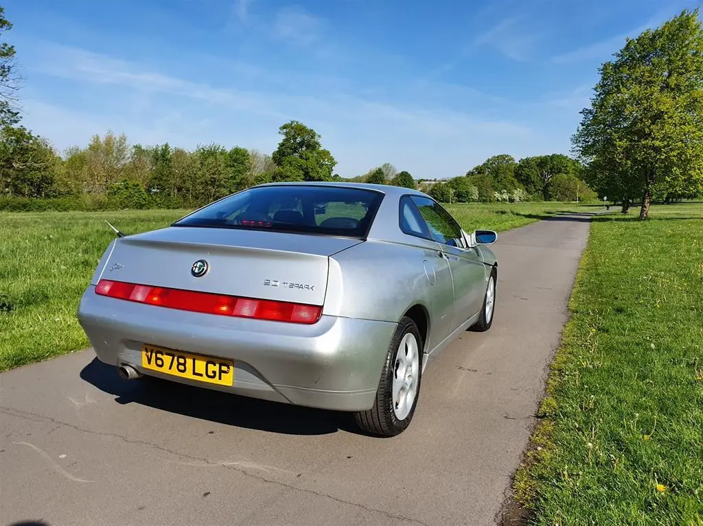 Alfa Romeo GTV GTV 2.0 TwinSpark 1