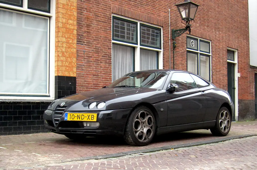 Alfa Romeo GTV GTV 2.0 TwinSpark Base 4