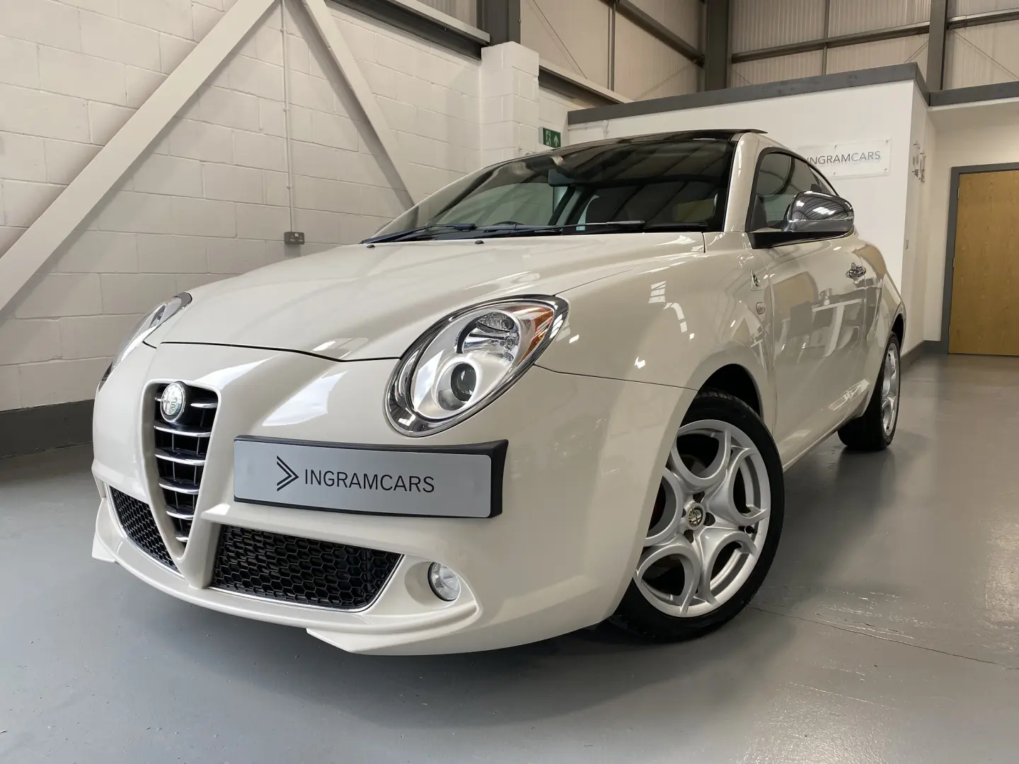 Alfa Romeo MiTo MiTo 1.4 T Distinctive 2