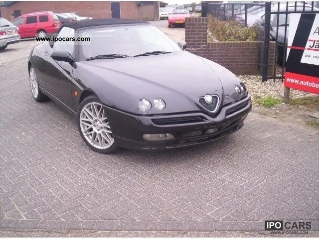 Alfa Romeo Spider Spider 3.0 V6 TwinSpark 6