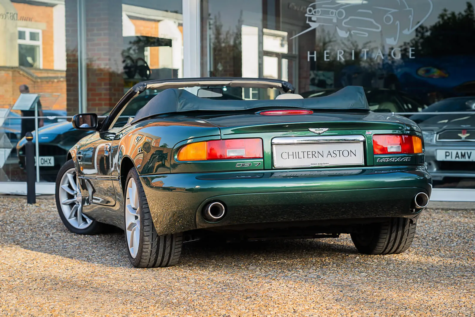 Aston Martin DB7 DB7 Volante Vantage 4