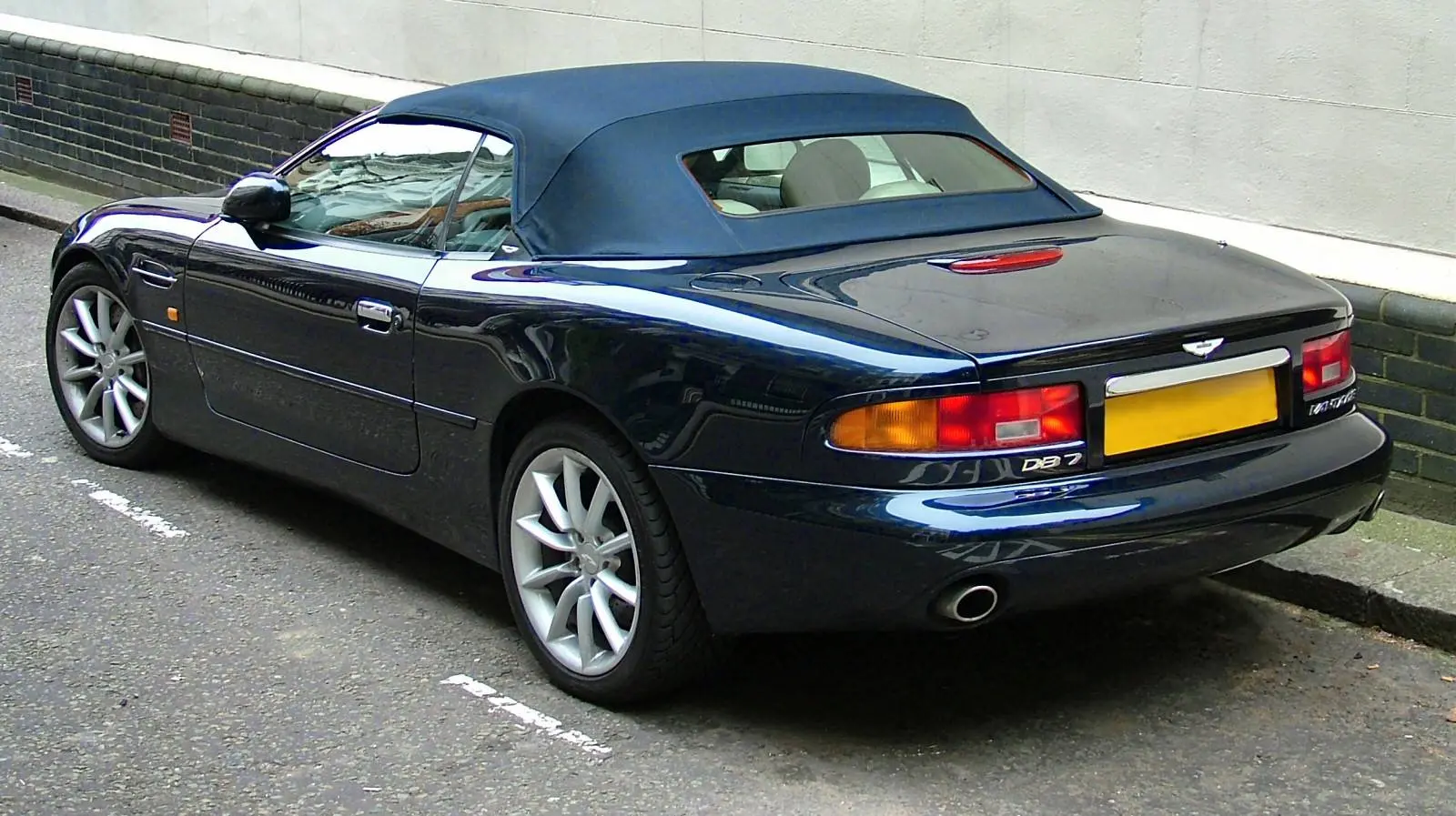 Aston Martin DB7 DB7 Volante Volante 3