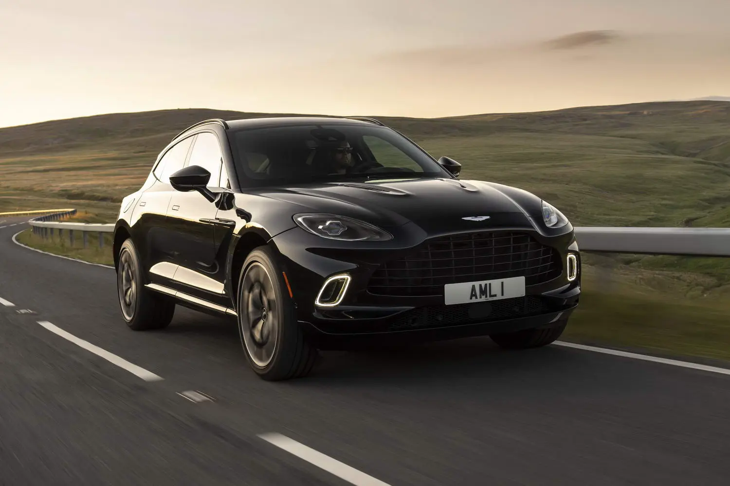 Aston Martin DBX DBX 4.0 V8 5
