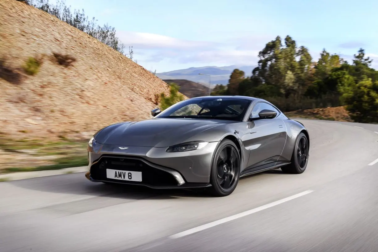 Aston Martin Vantage Vantage 4.0 V8 3