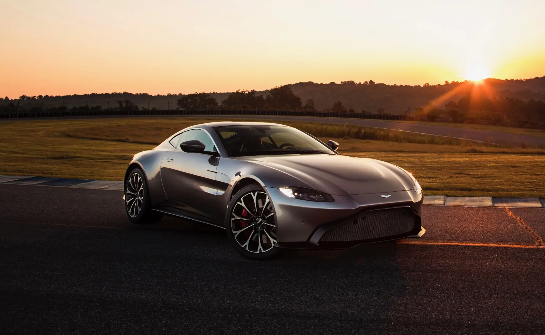 Aston Martin Vantage Vantage 4.0 V8 7