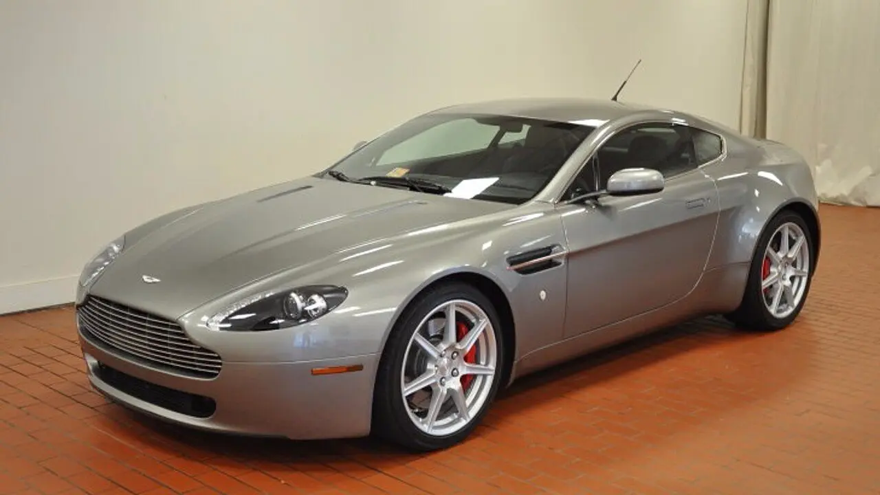 Aston Martin Vantage Vantage 4.3 V8 1