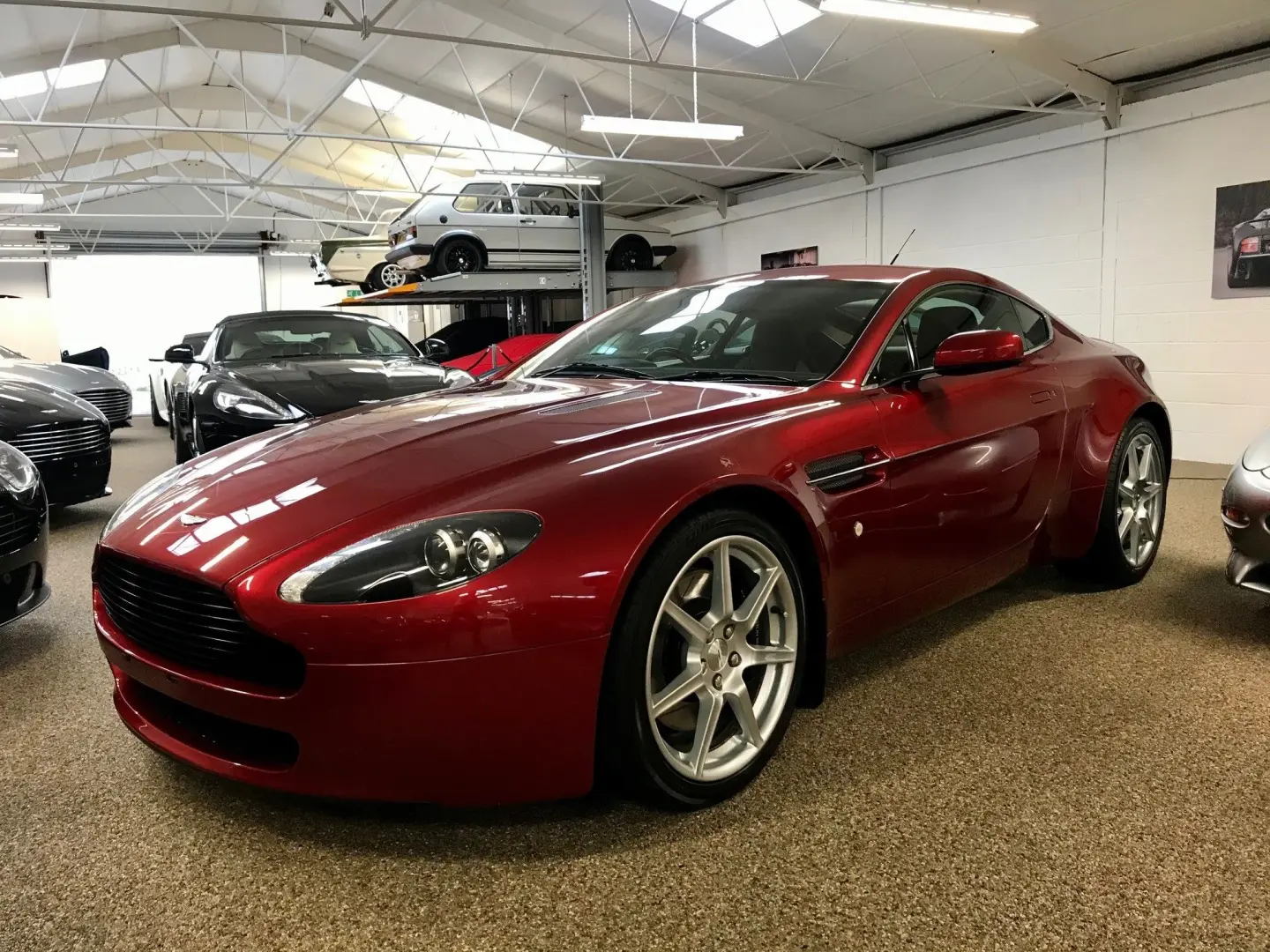 Aston Martin Vantage Vantage 4.3 V8 5