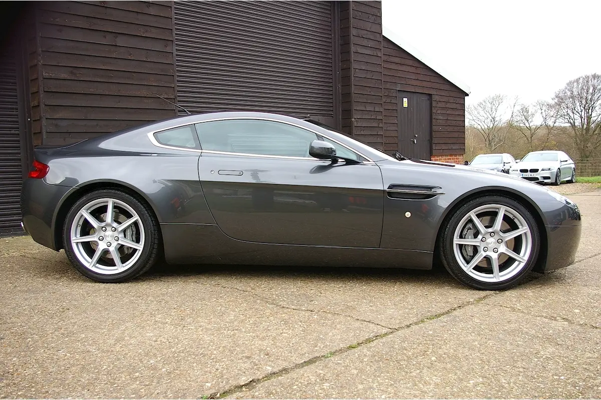 Aston Martin Vantage Vantage 4.3 V8 7