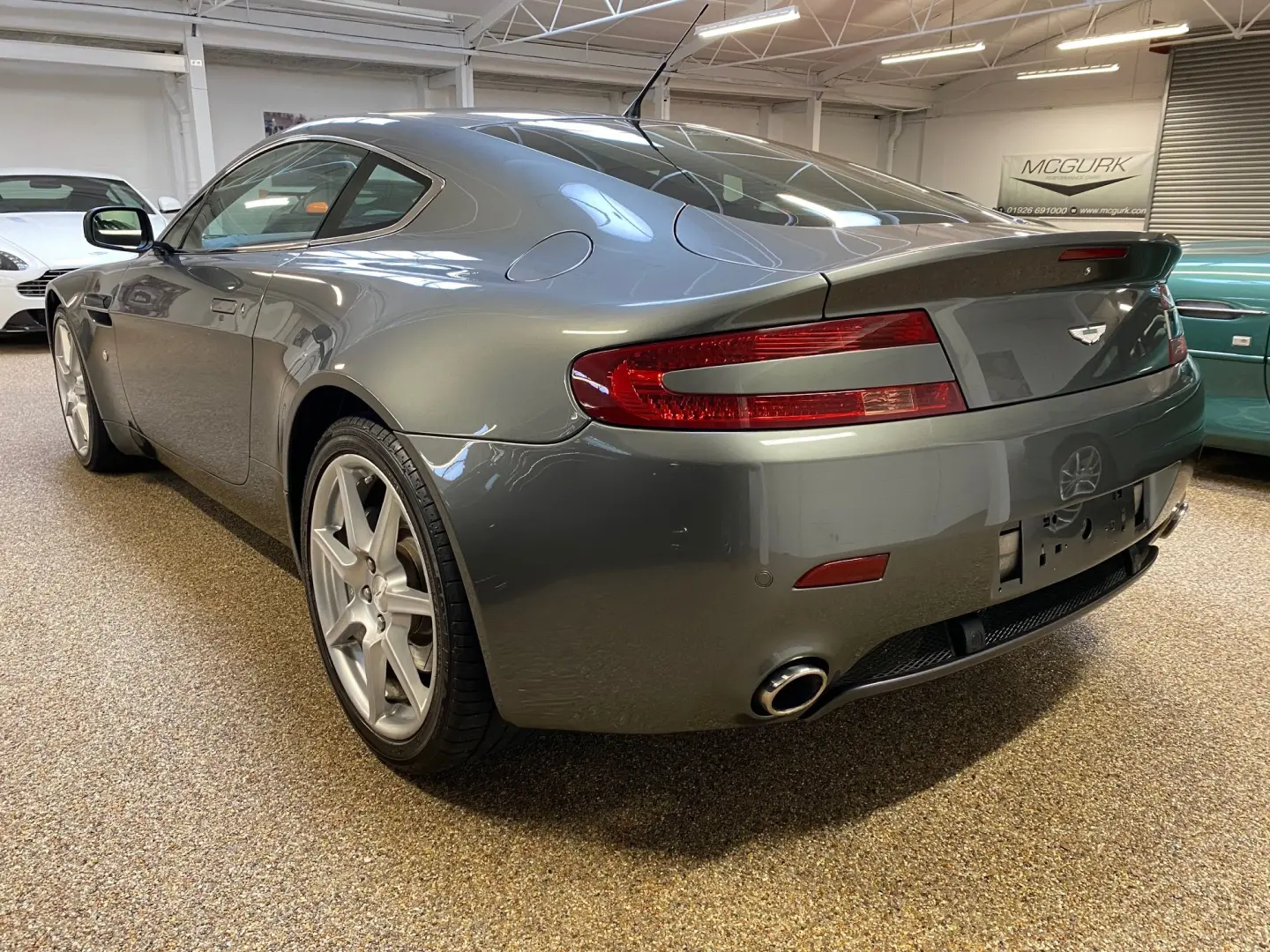 Aston Martin Vantage Vantage 4.3 V8 4