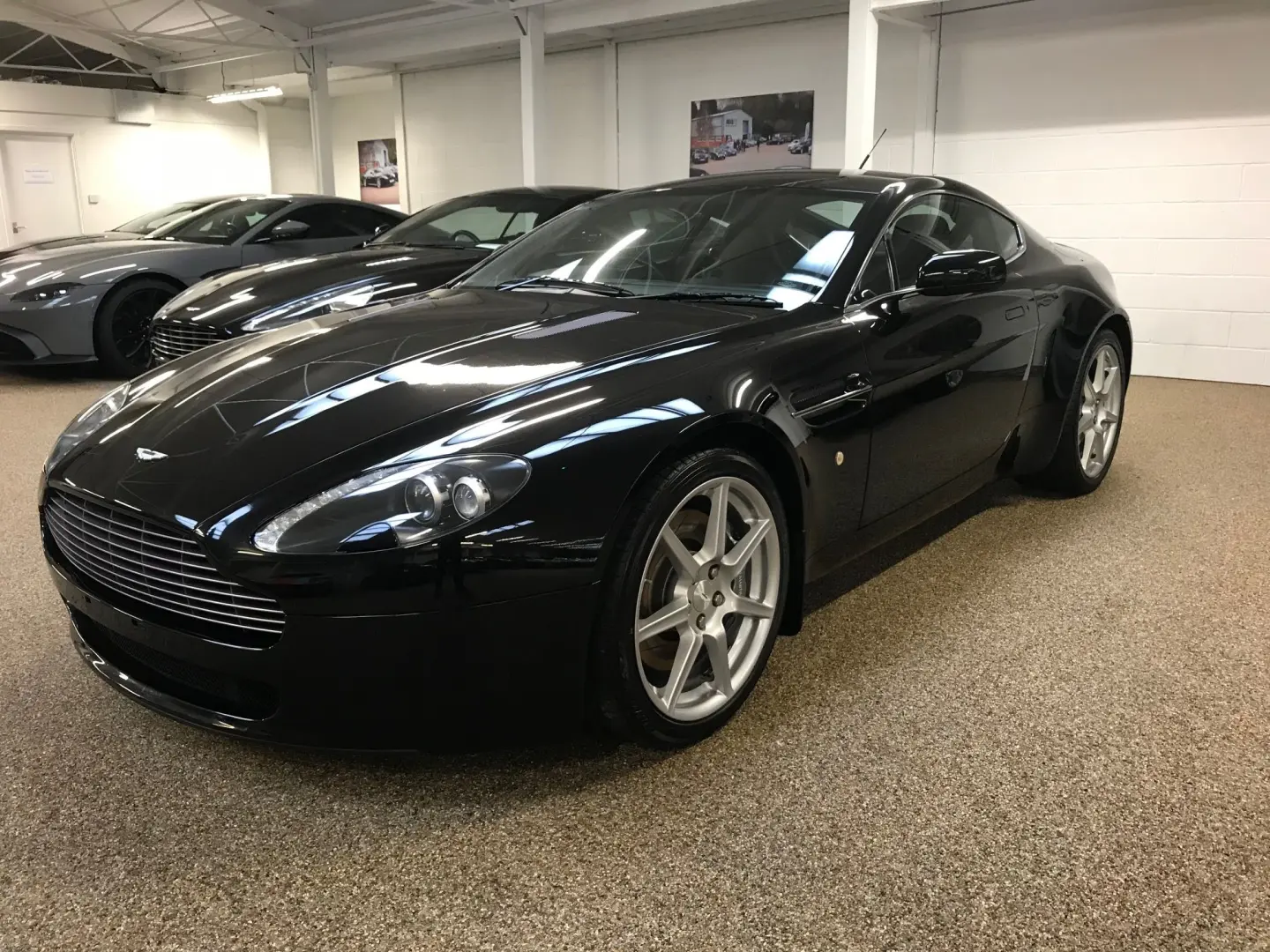 Aston Martin Vantage Vantage 4.3 V8 6