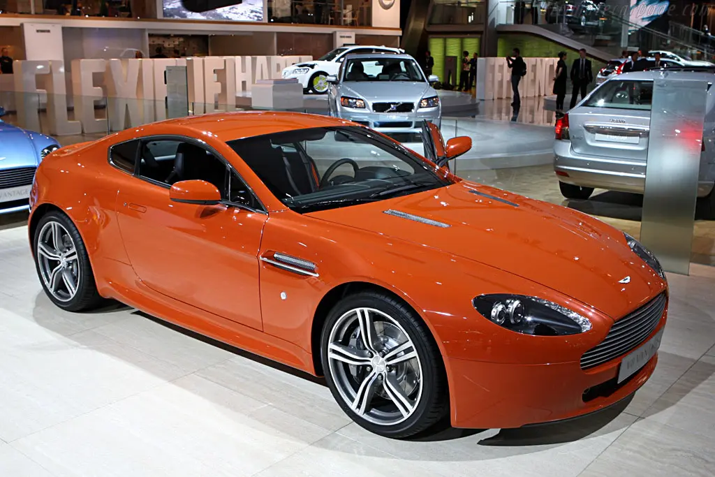 Aston Martin Vantage Vantage 4.3 V8 N400 1