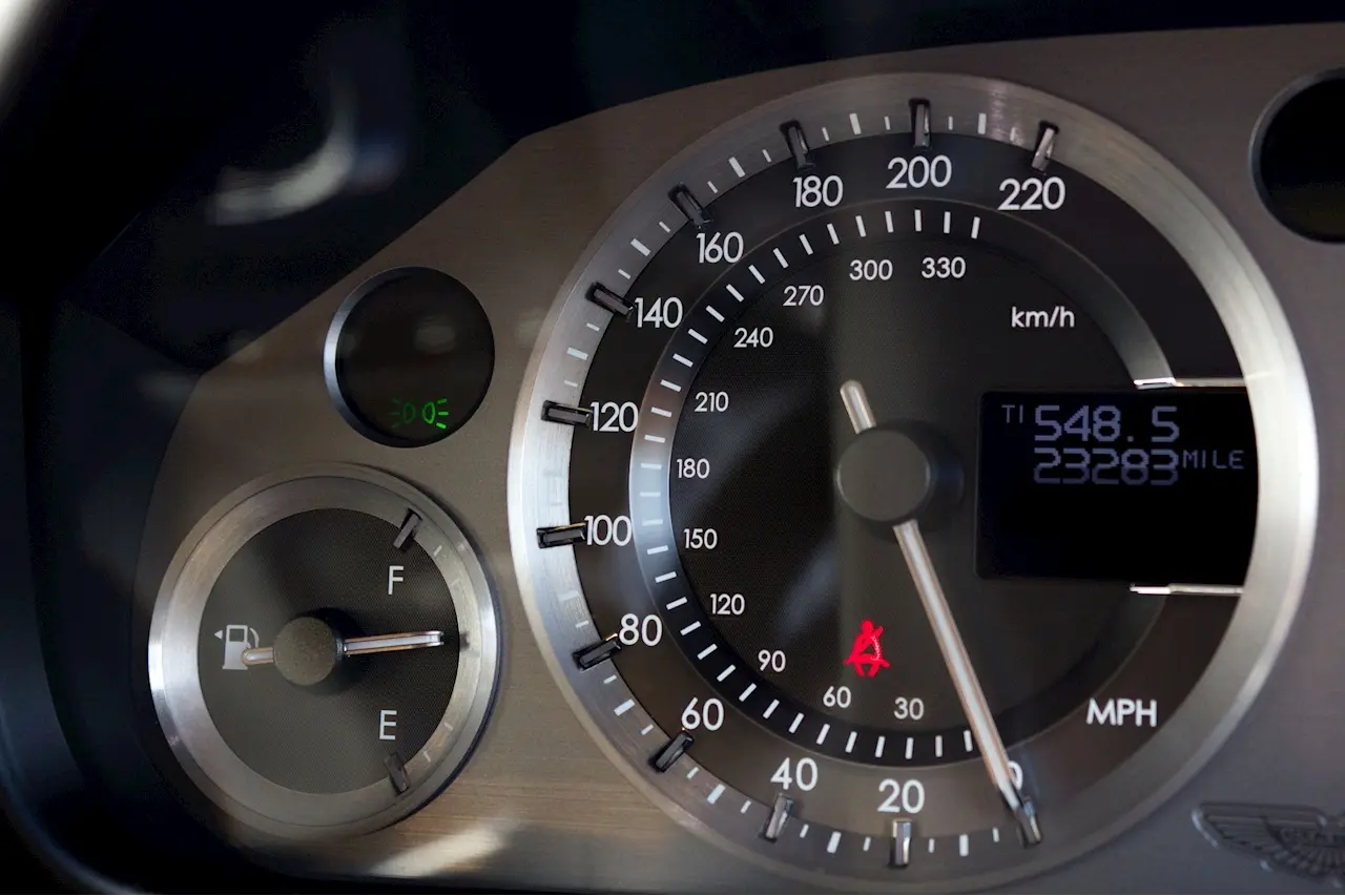 Aston Martin Vantage Vantage 4.3 V8 N400 5