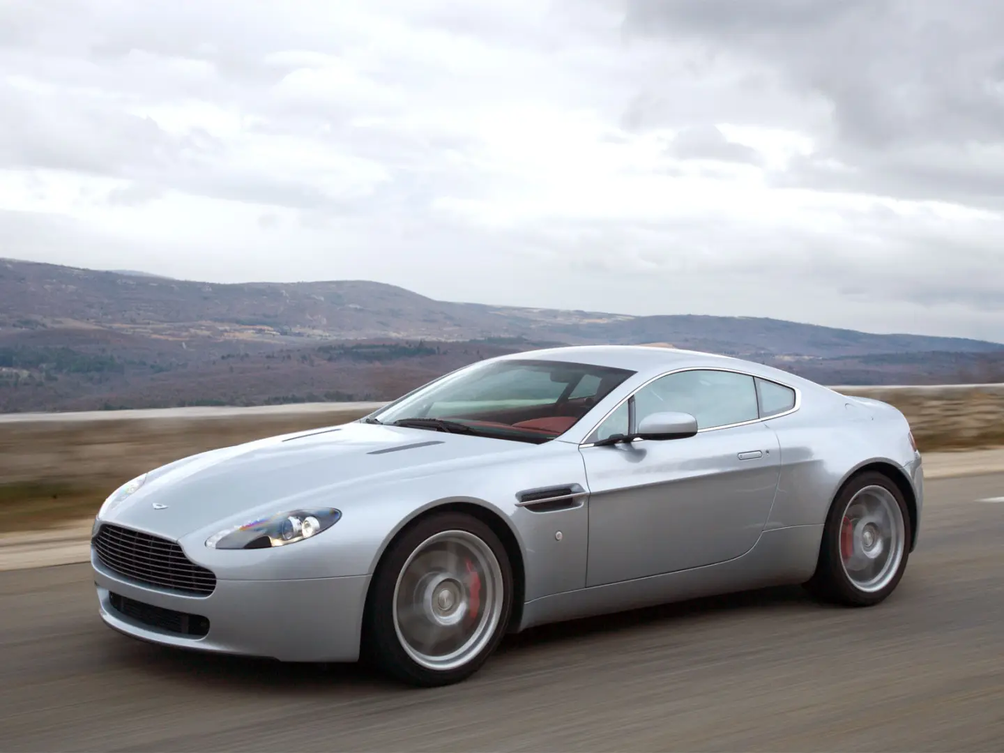 Aston Martin Vantage Vantage 4.3 V8 N400 4