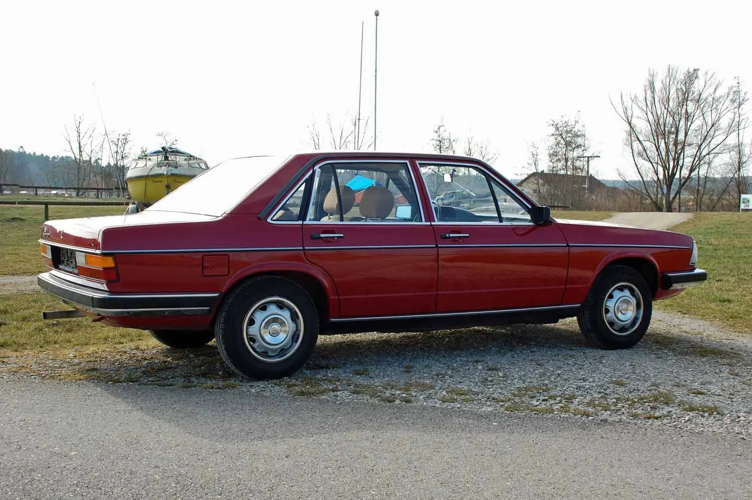 Audi  100 1.6 CL 5