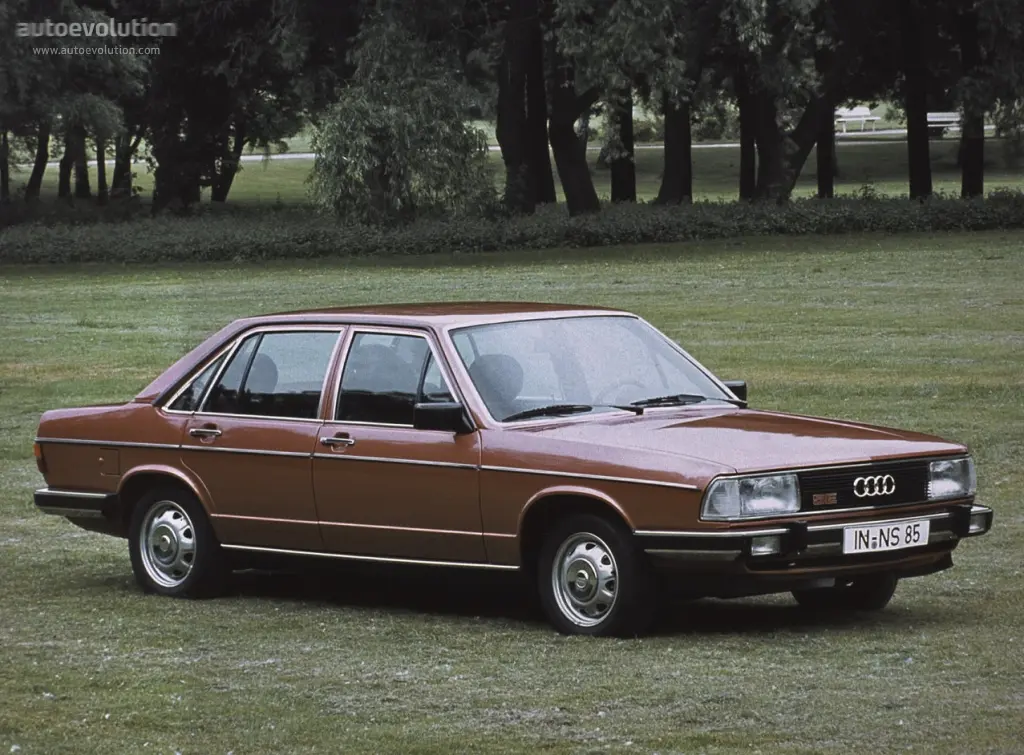 Audi  100 1.6 CL 5