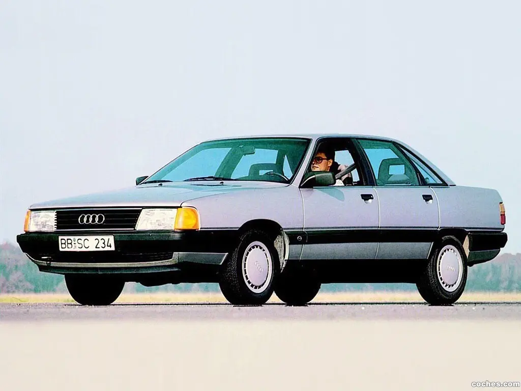 Audi  100 1.8 7