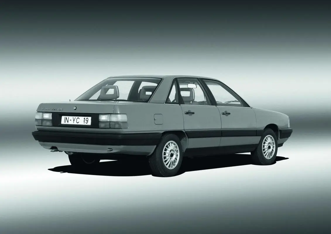 Audi  100 1.8 4