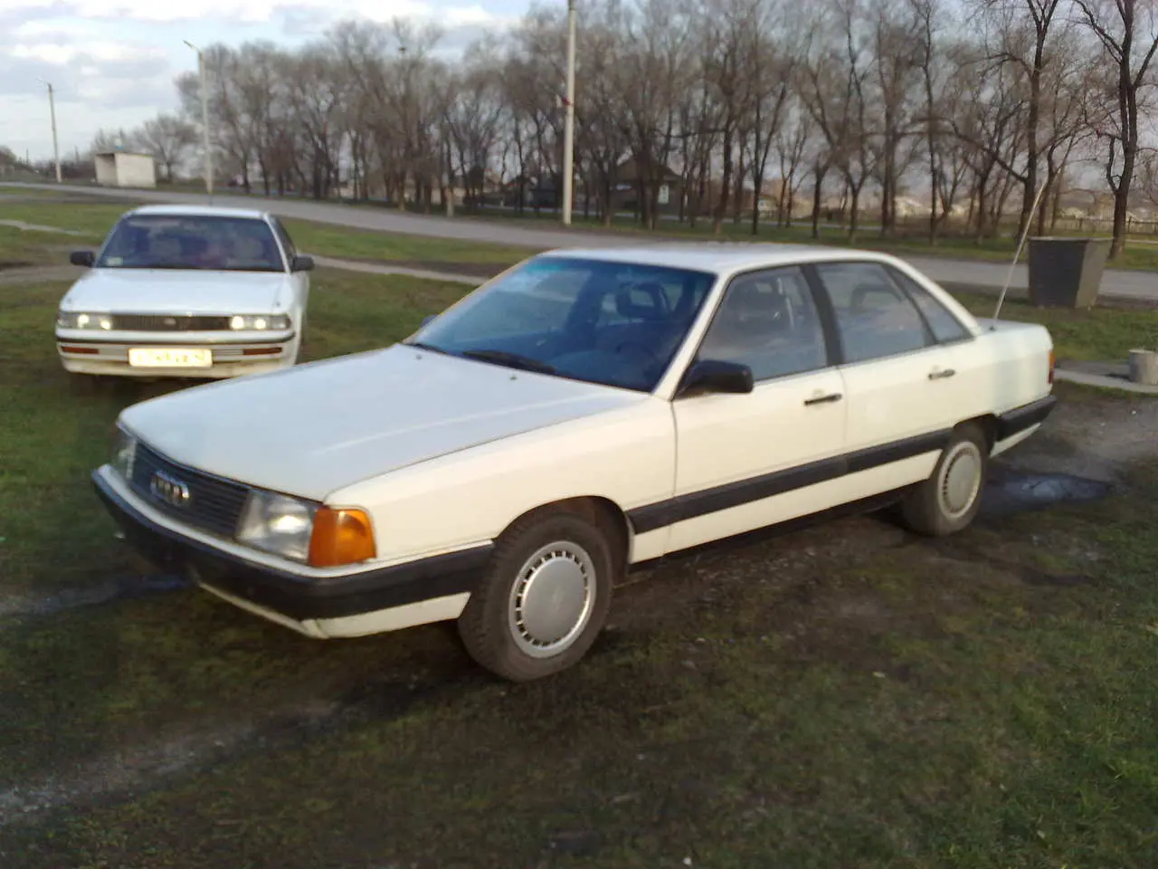 Audi  100 1.8 4
