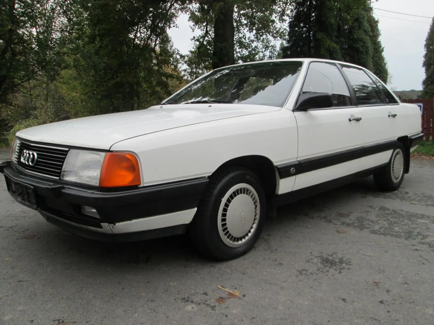 Audi  100 1.8 3