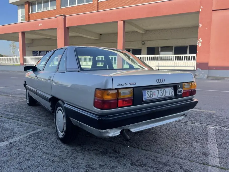 Audi  100 1.8 CD 3