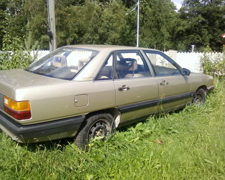 Audi  100 1.8 CD 4