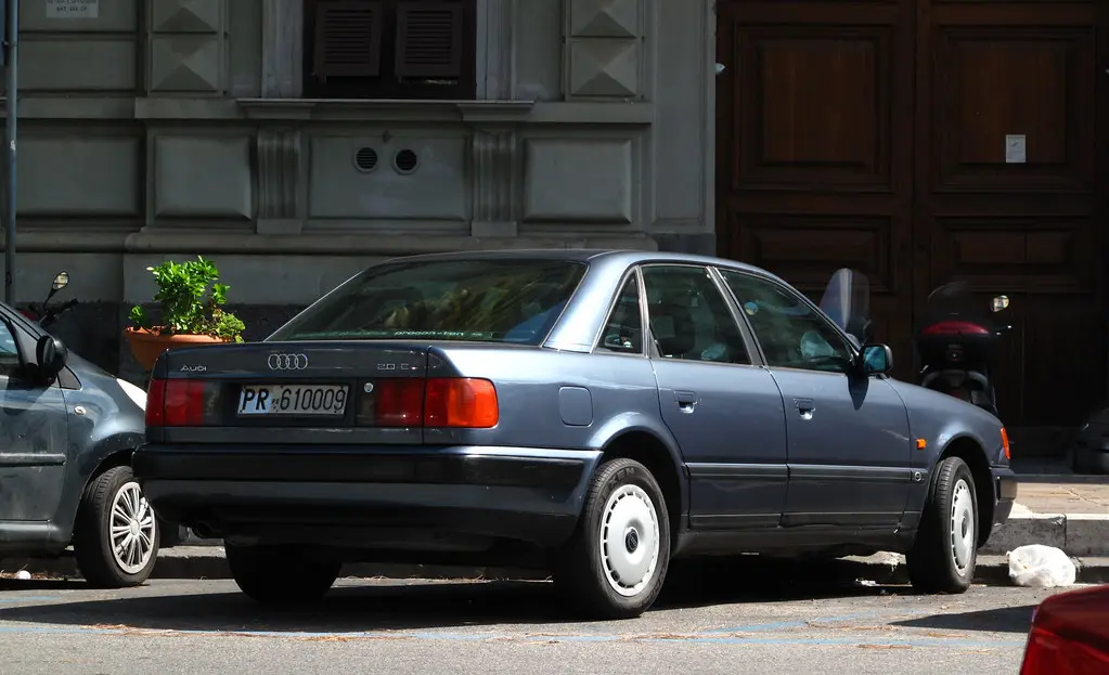 Audi  100 2.0 16V 5