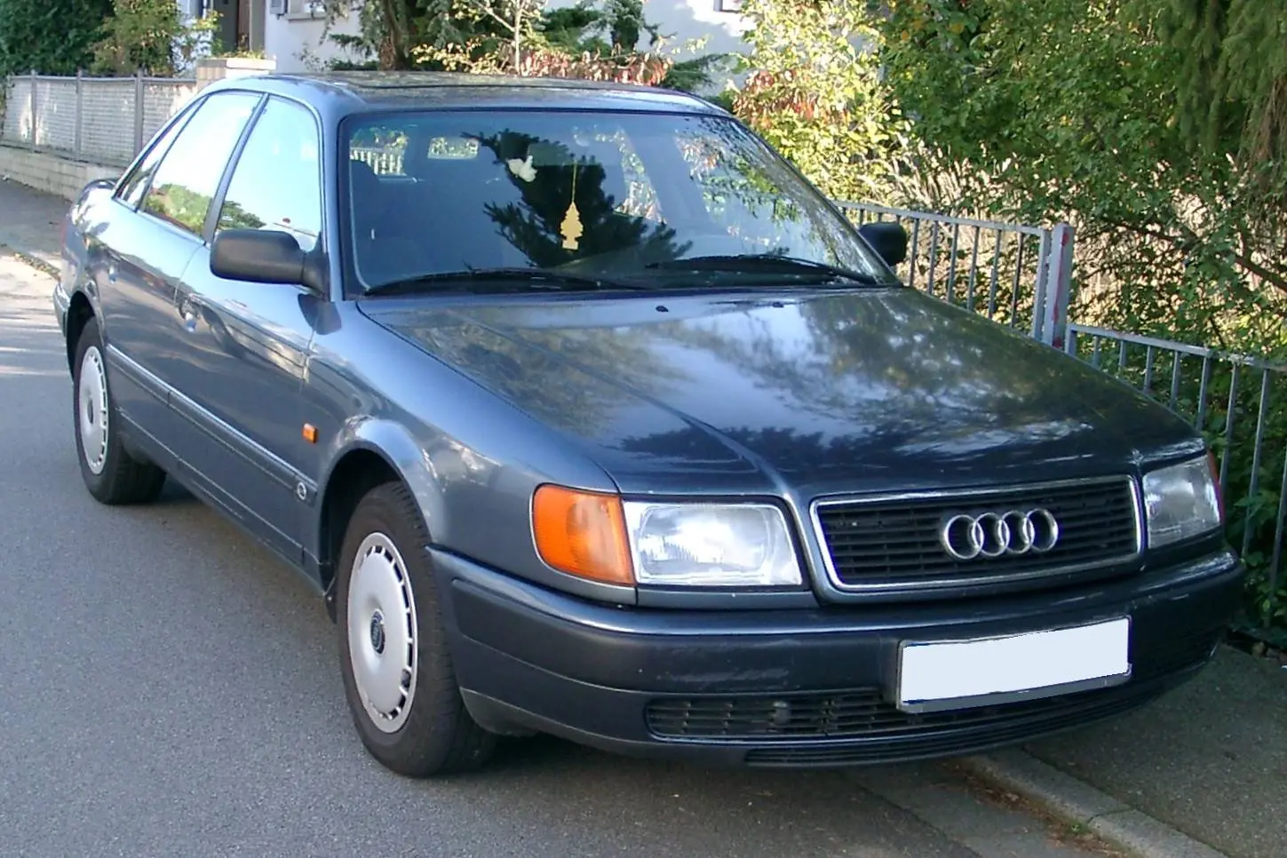 Audi  100 2.6 Quattro 1