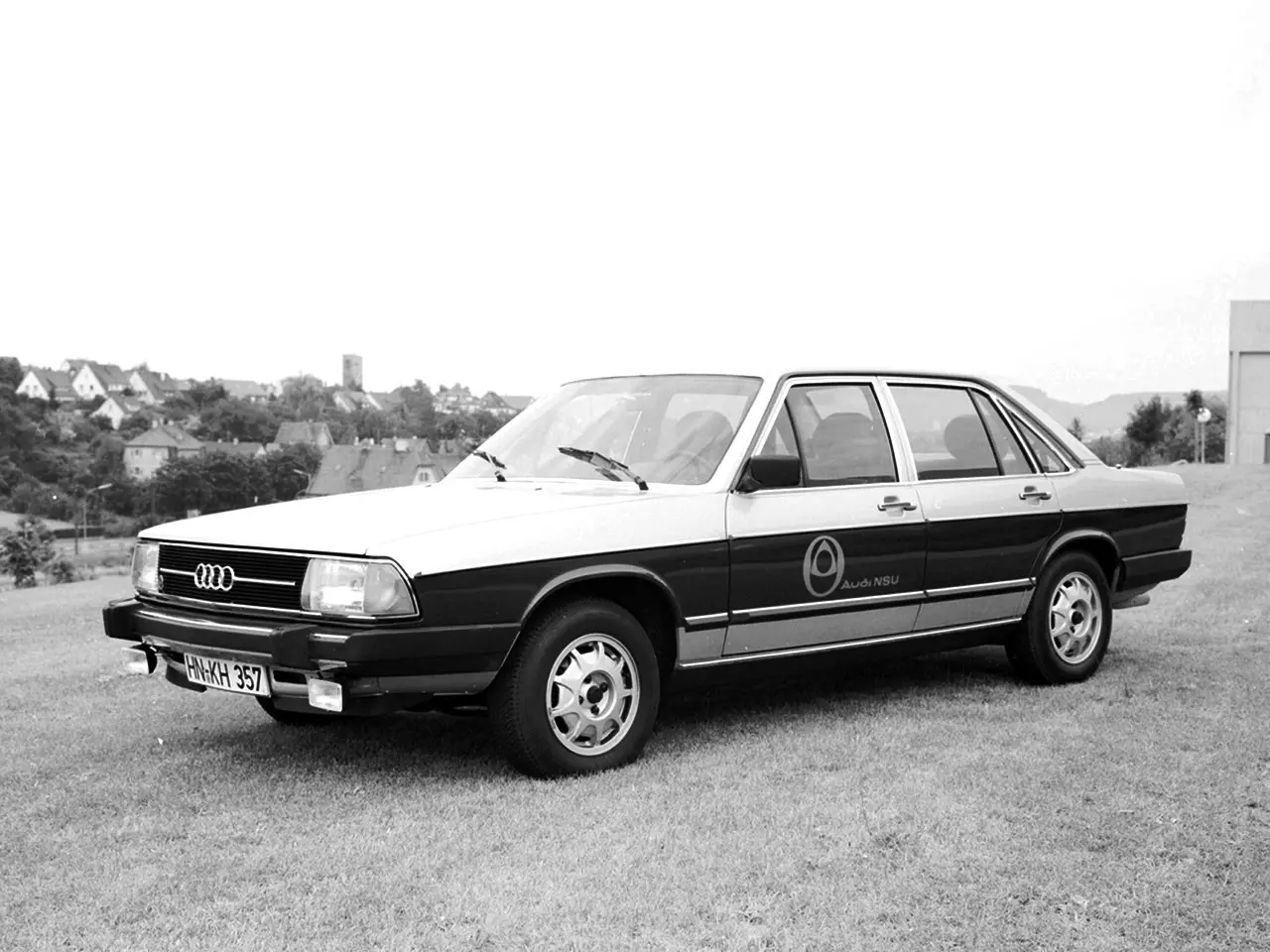 Audi  100 2.2 CD 7