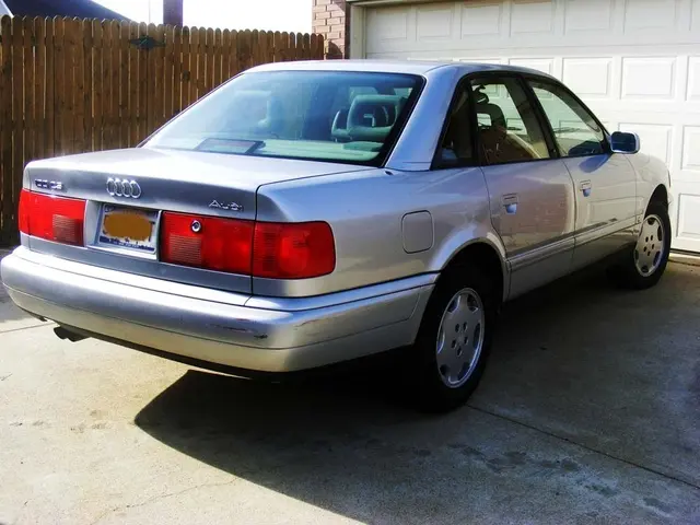Audi  100 2.6 Quattro 4