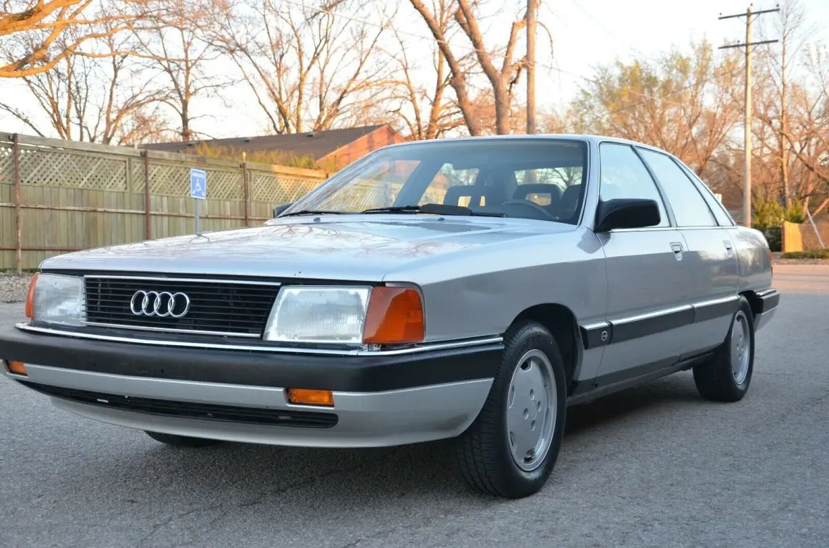 Audi  100 2.8 Quattro 0