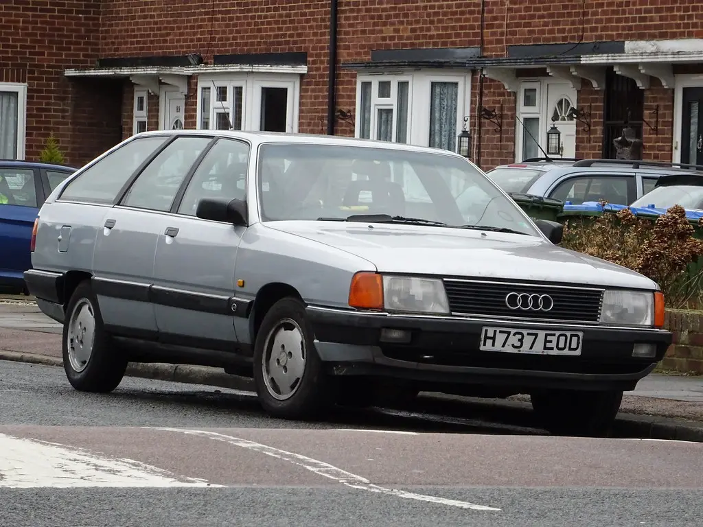 Audi  100 Avant 2.0 6
