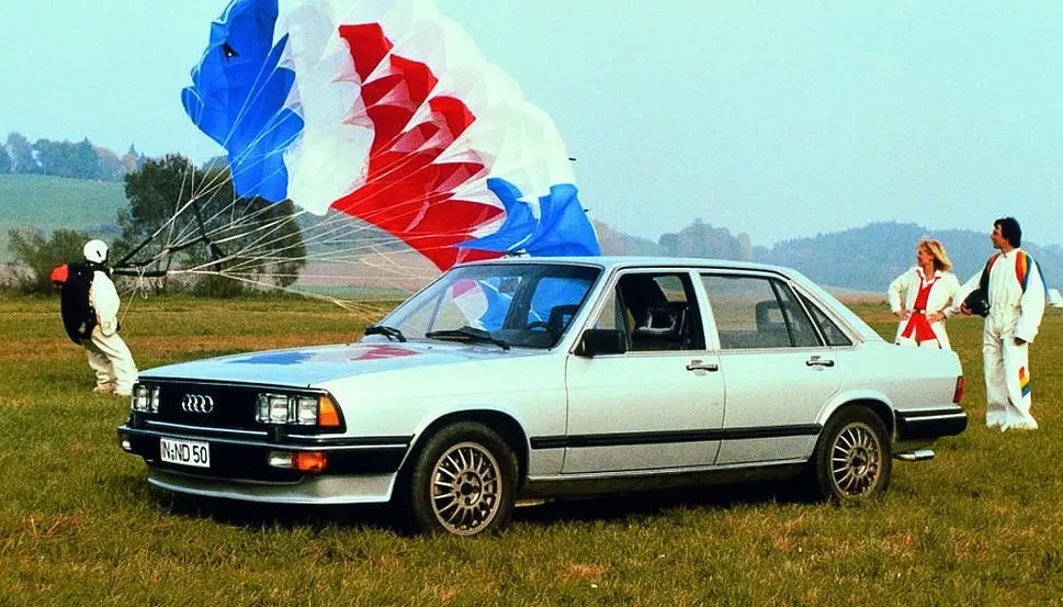 Audi  200 2.1 E 2