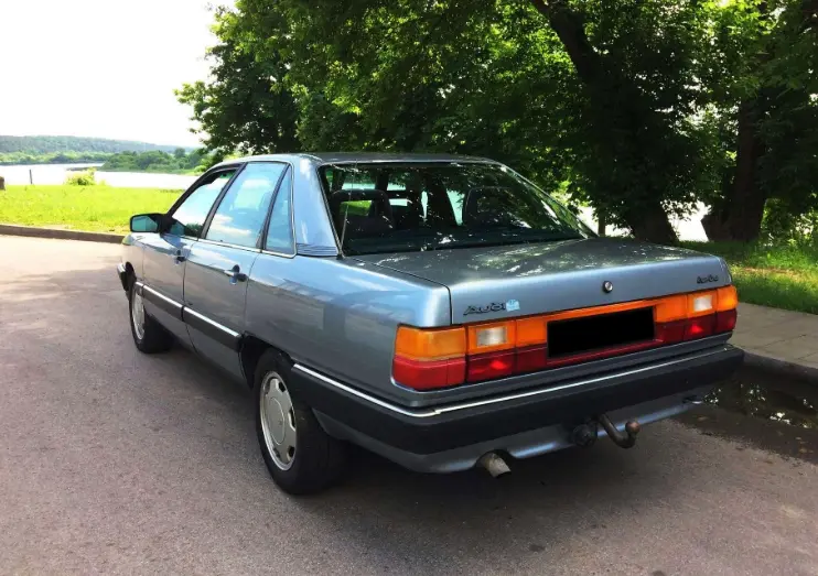 Audi  200 2.1 5