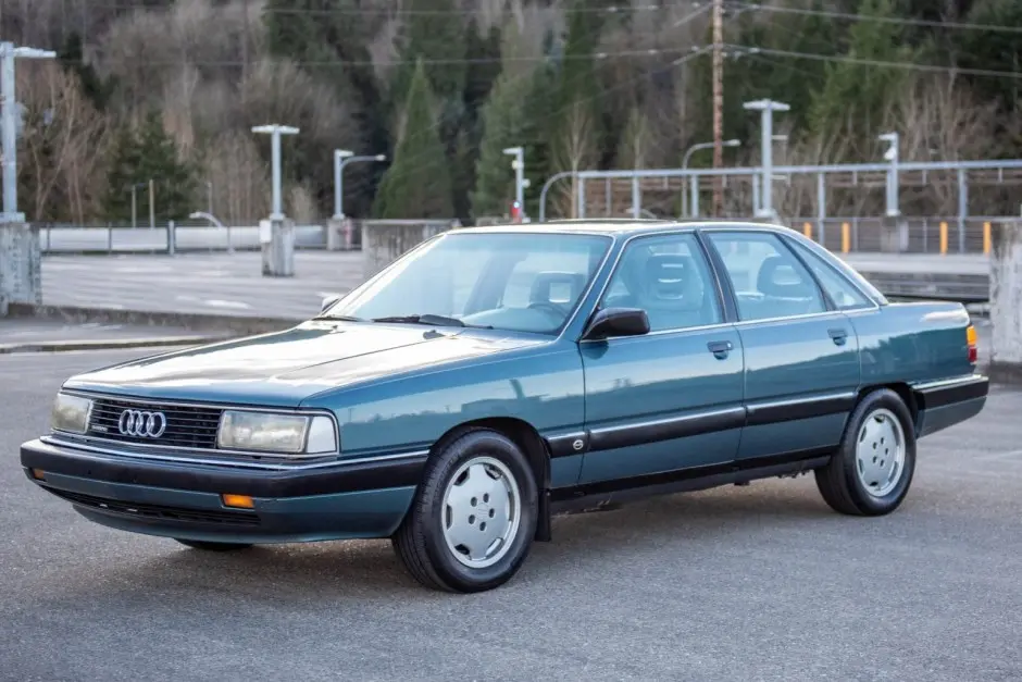 Audi  200 2.2 20V Quattro 5