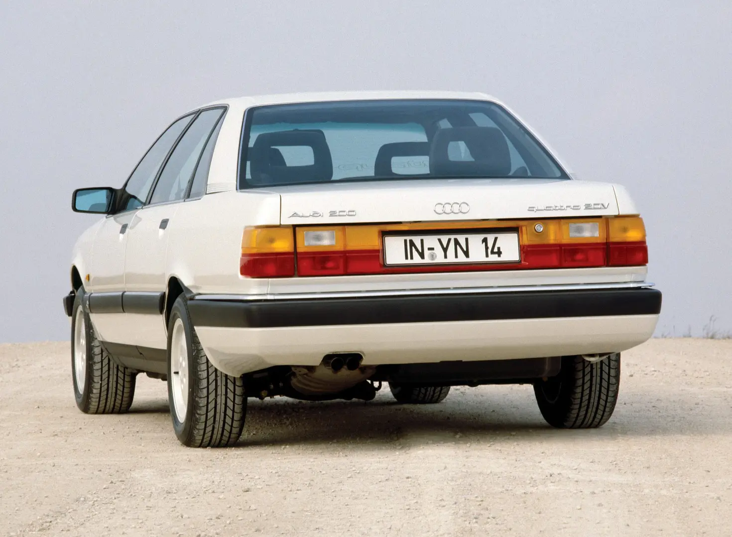 Audi  200 2.2 Quattro 5