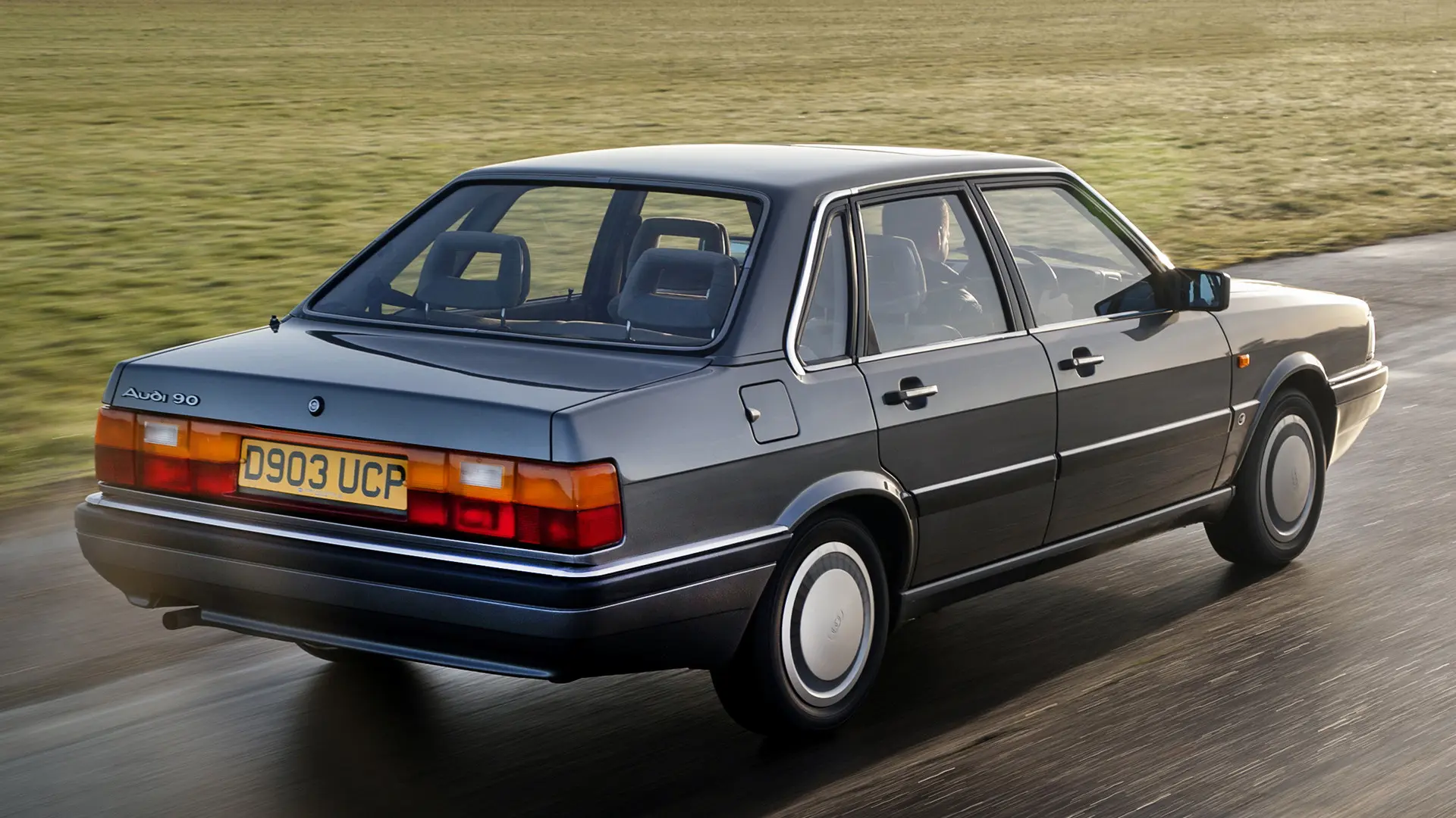 Audi  90 2.0 5