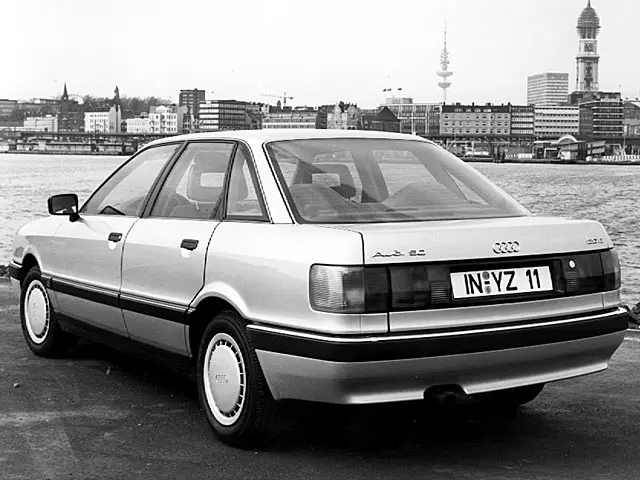 Audi  90 2.0 6