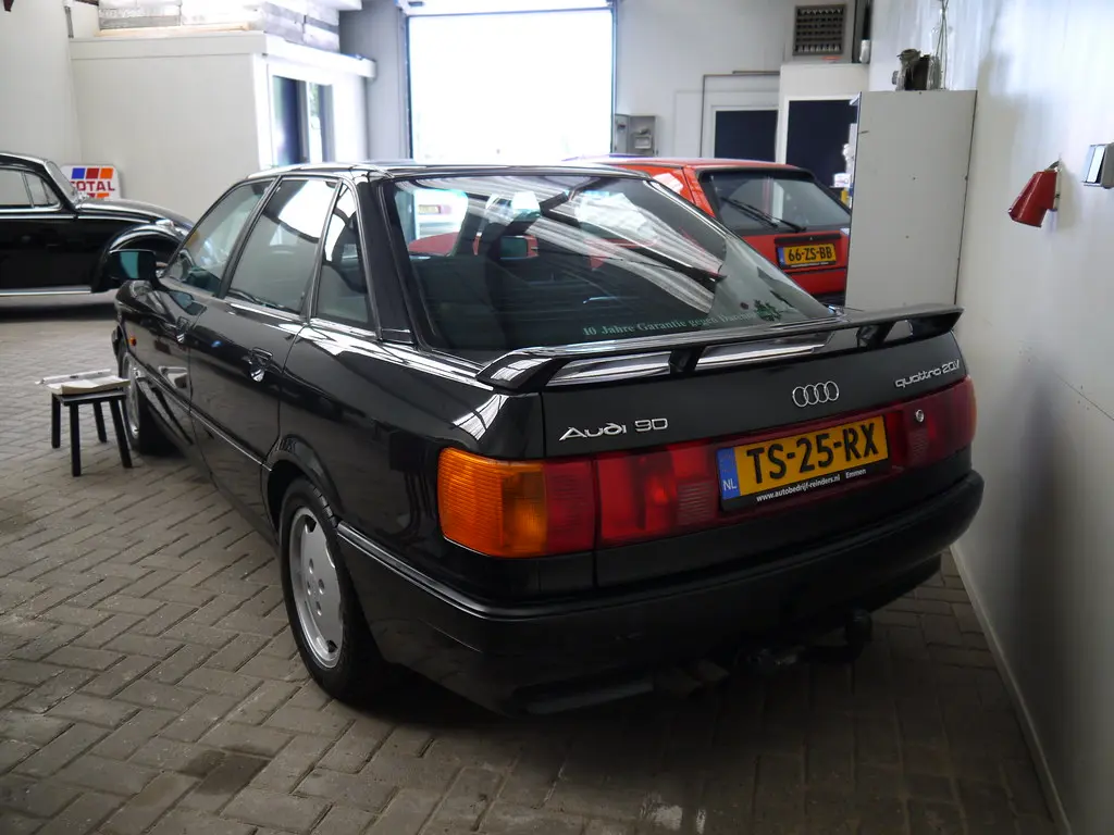 Audi  90 2.3 20V Quattro 2